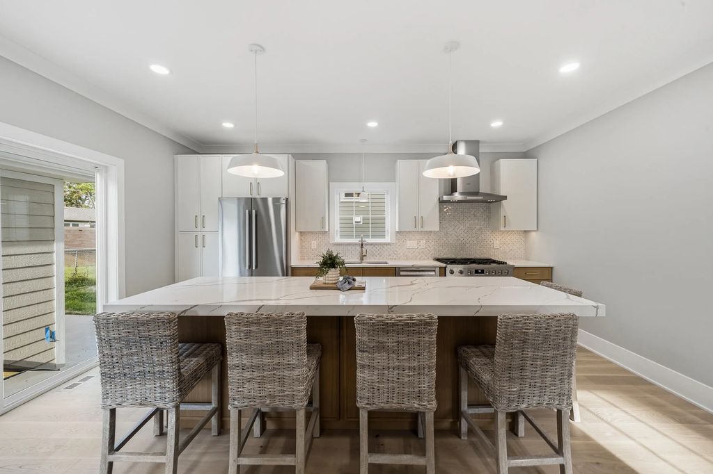 W3824 Lakeview Dr, Geneva
