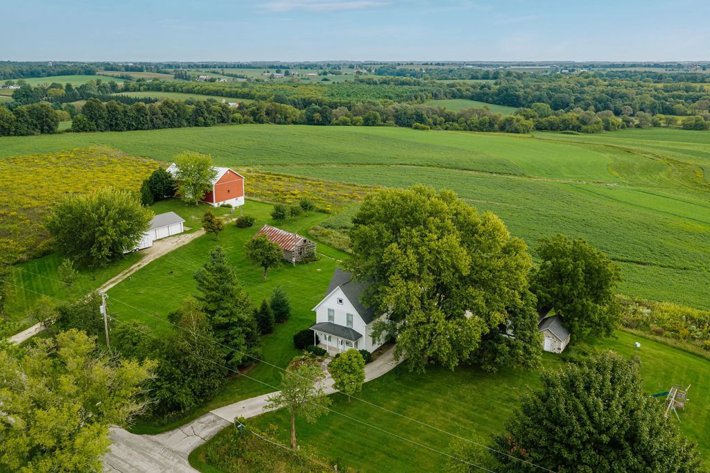 N5022 Buchanan Rd, Herman