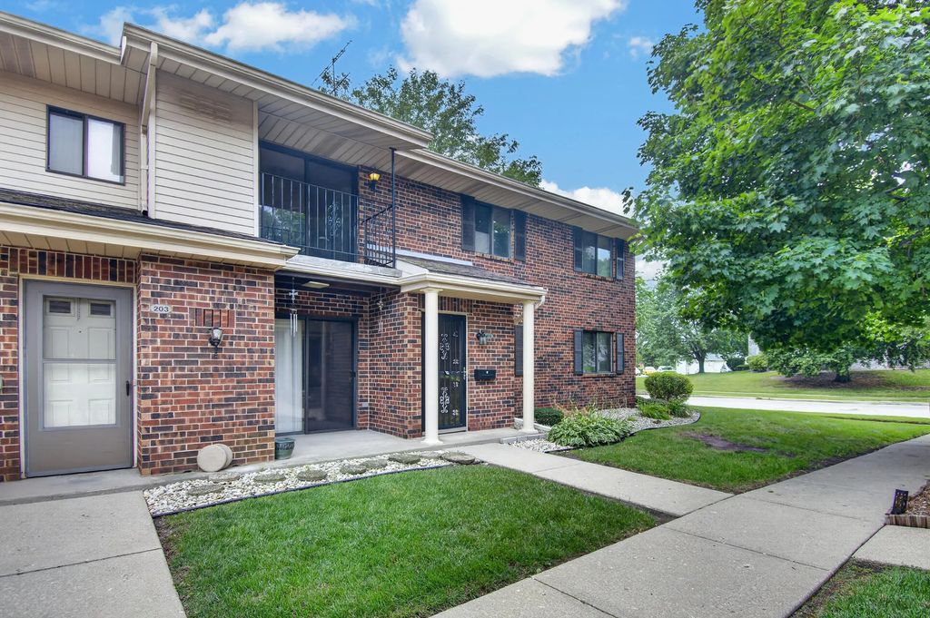 7209 57th Ave 103, Kenosha