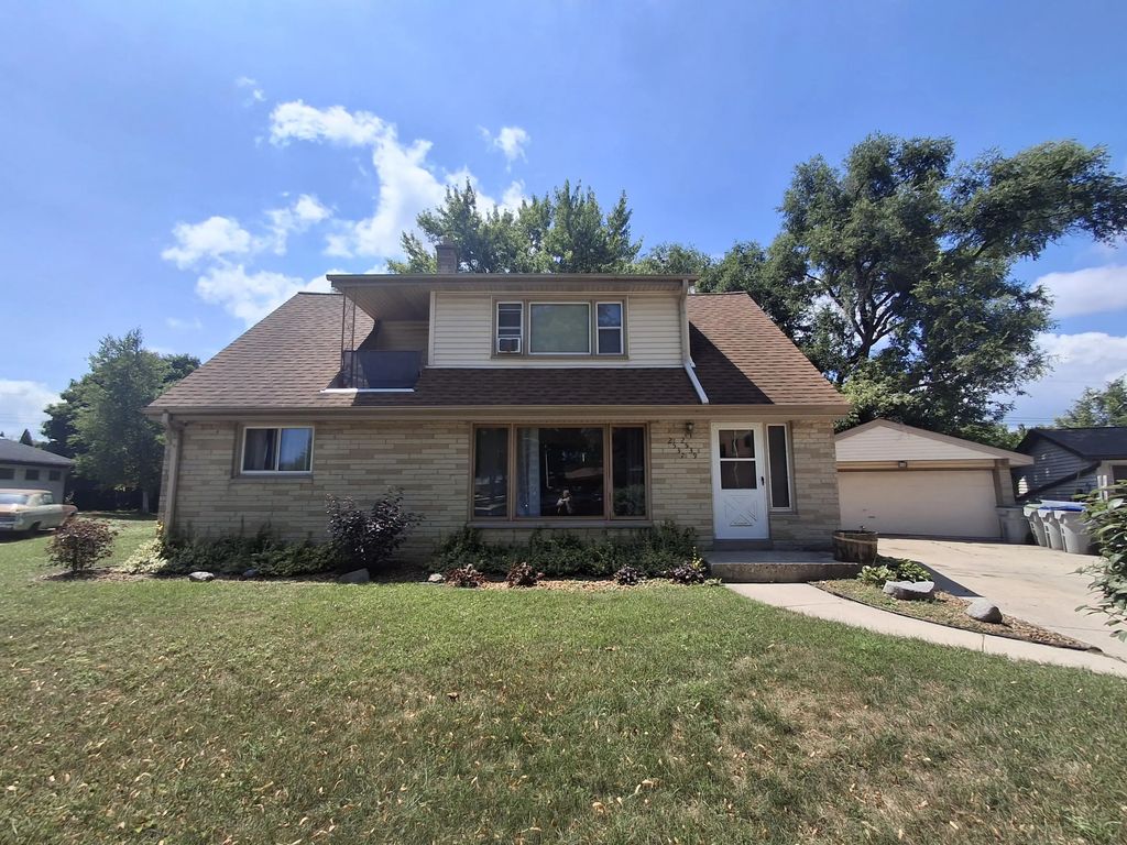 2537 W Bridge St 2539, Milwaukee