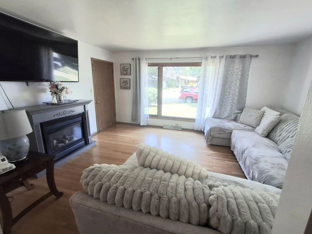 2537 W Bridge St 2539, Milwaukee