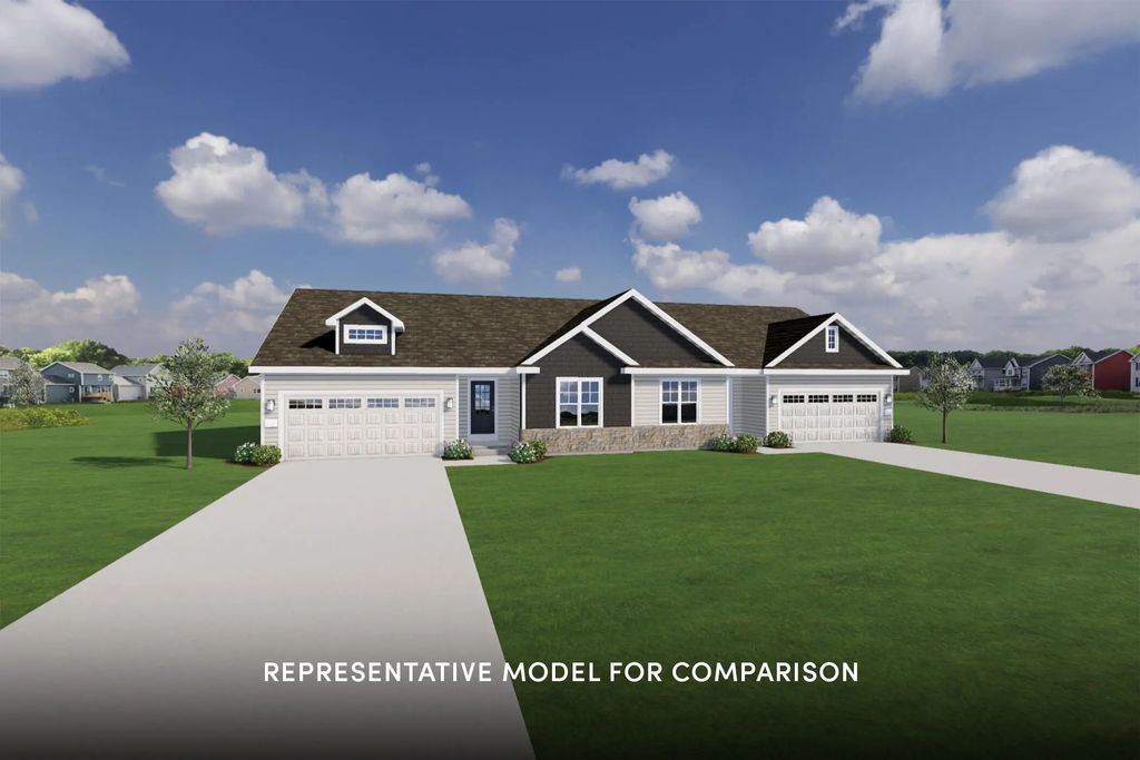 1097 Elderberry Rd, Oconomowoc