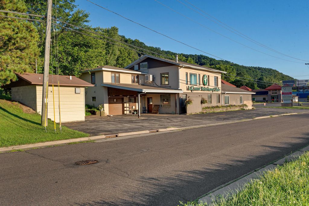 2128-2130 State Road 16 -, La Crosse