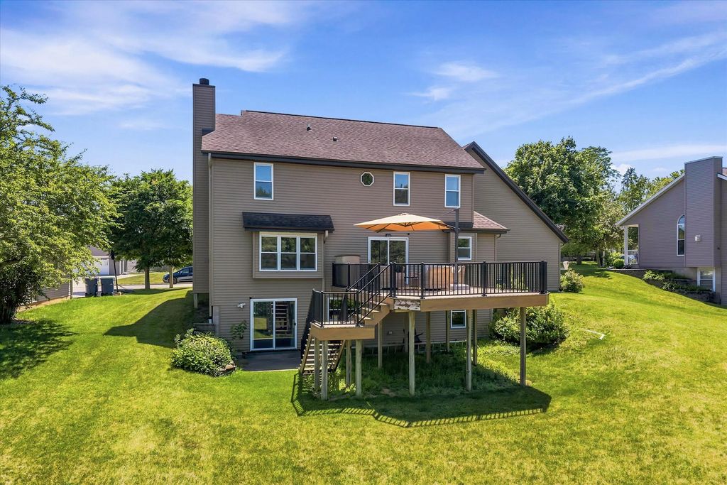 258 Clover Ln, Fredonia