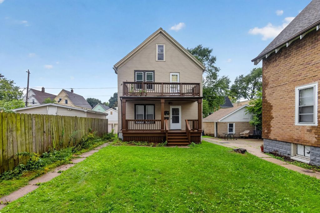 2867 N Fratney St, Milwaukee