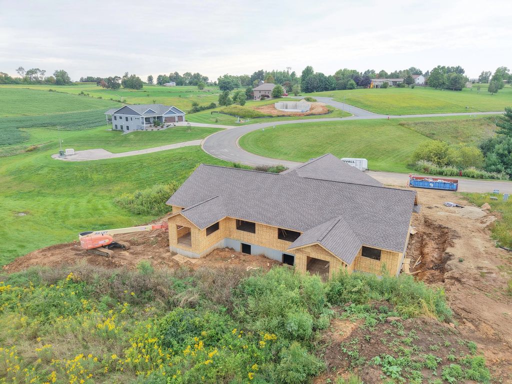 1217 16th Fairway Dr, Viroqua