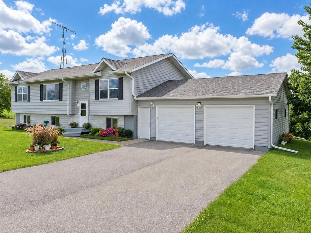 18231 County Highway T -, Adrian