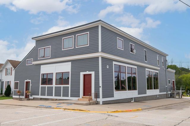 440 1st St, Random Lake