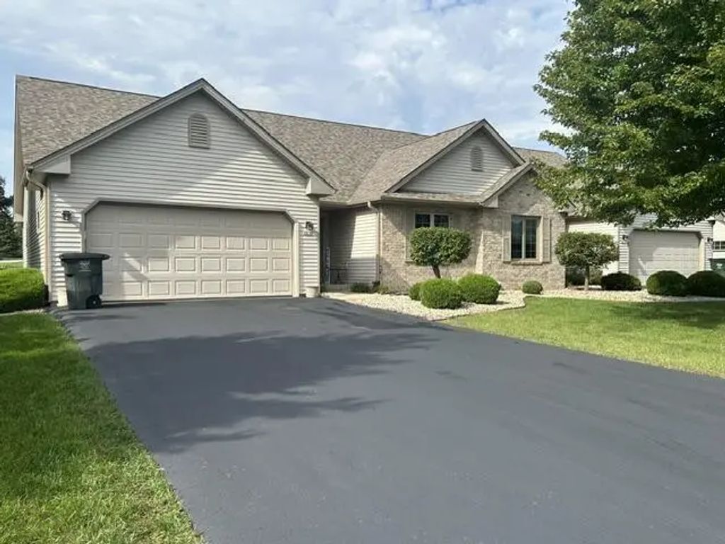 4818 Kingdom Ct, Caledonia