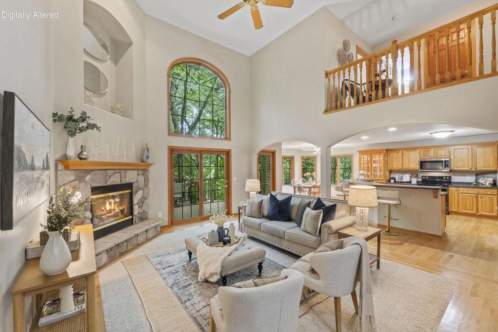 3515 Broken Bow Trl, Delafield