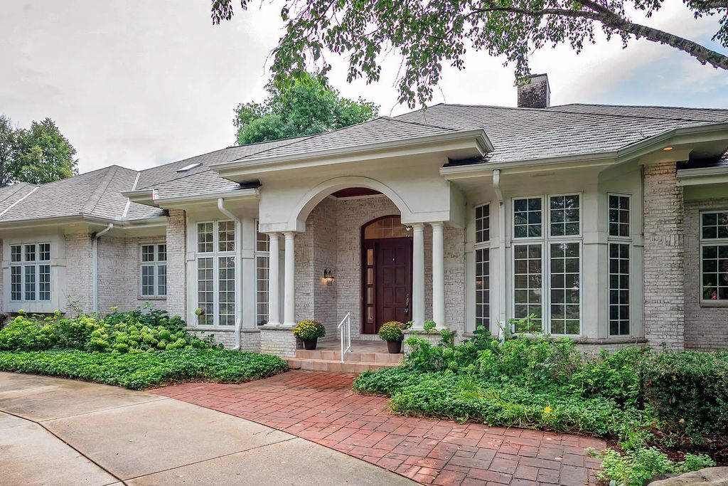 14425 Westover Rd, Elm Grove