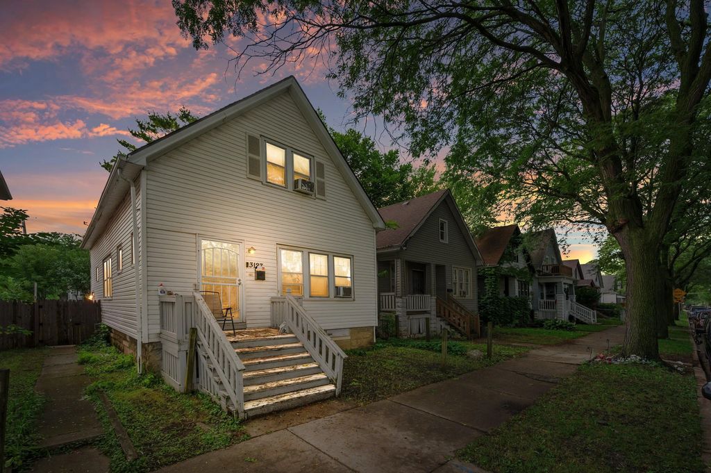 3127 N 39th St, Milwaukee