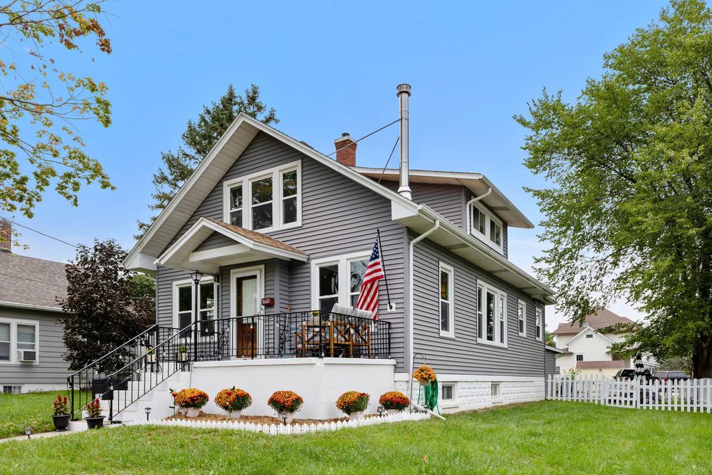 408 Orchard St, Burlington