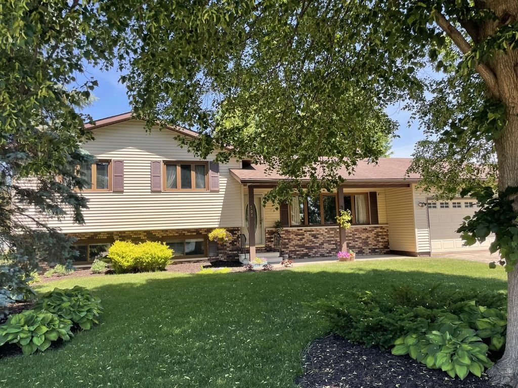 708 Margaret St, Sparta