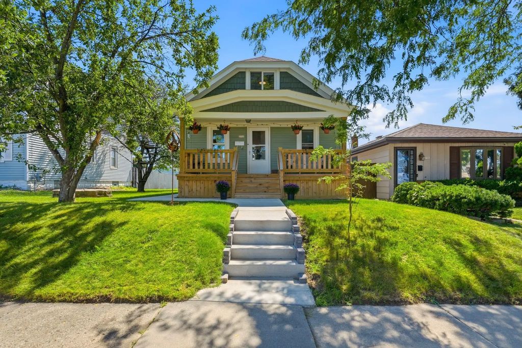 3711 E Adams Ave, Cudahy
