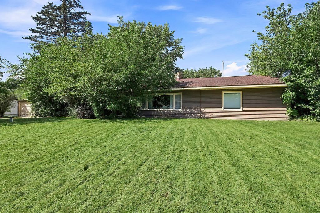 6540 245th Ave, Paddock Lake