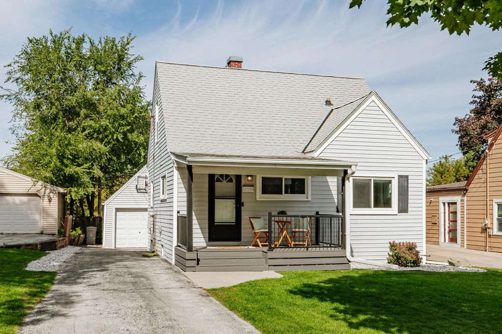 11100 W Wells St, Wauwatosa
