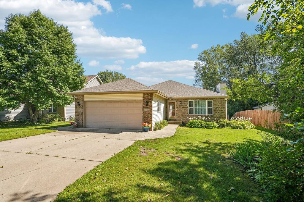 10059 Sheridan Rd, Pleasant Prairie