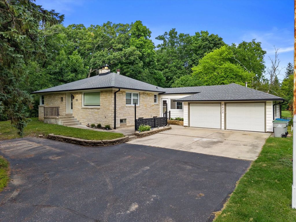 5630 S 20th St, Milwaukee