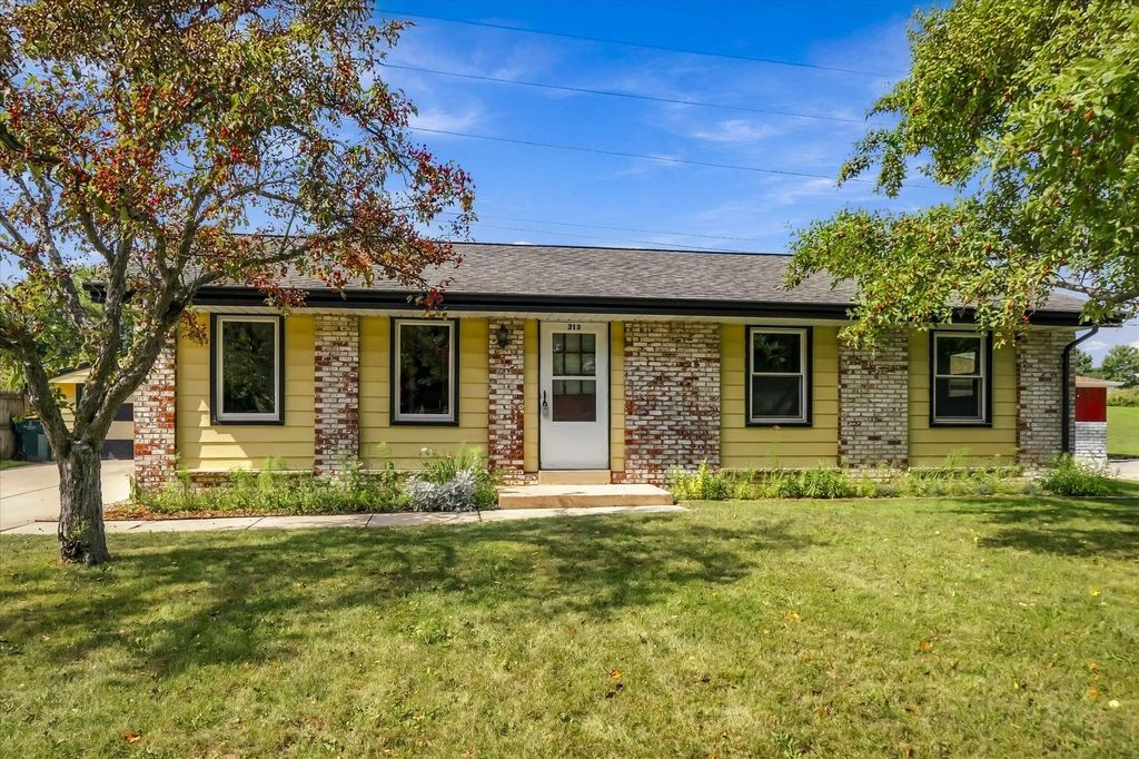N/A, Saukville