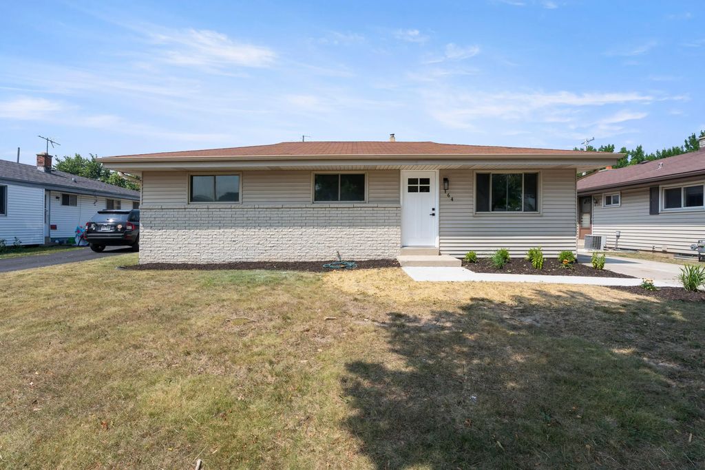 164 W Uncas Ave, Milwaukee