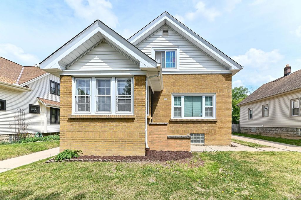 334 N 60th St, Milwaukee