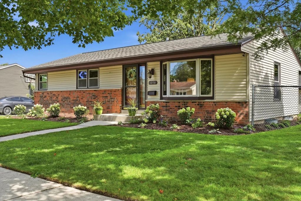 4058 S 73rd St, Milwaukee