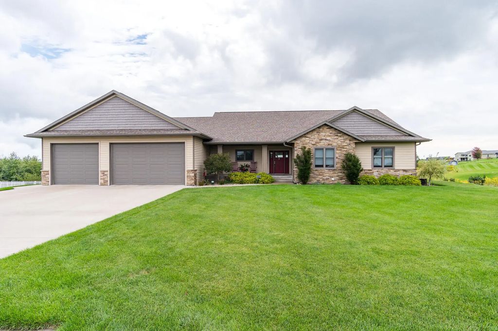 W3816 Highland Dr, Greenfield