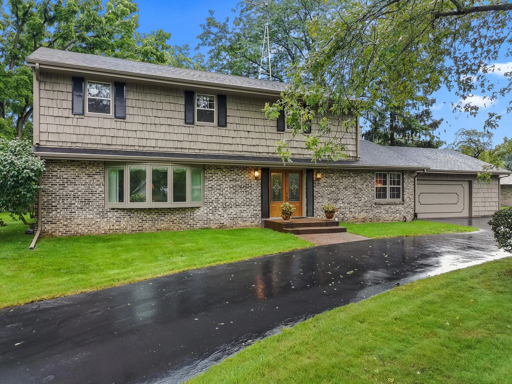 111 N Griffin St, Elkhorn
