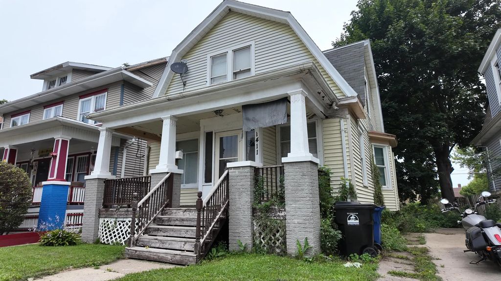 1411 Carlisle Ave, Racine