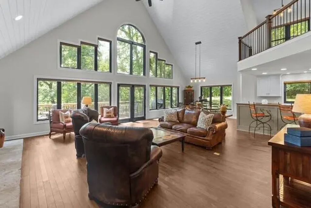 W2247 Beulah Heights Rd, East Troy
