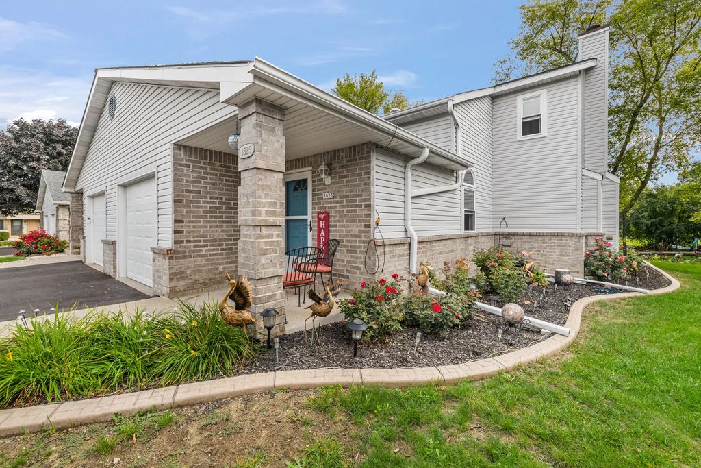 3825 W College Ave, Franklin