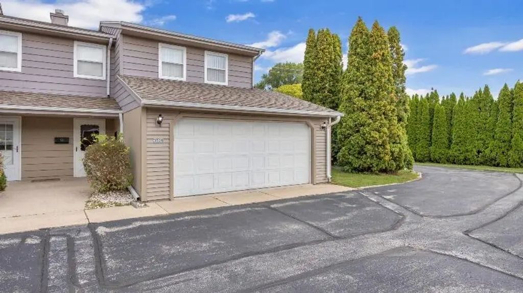 3520 Highcliff Cir, Sheboygan