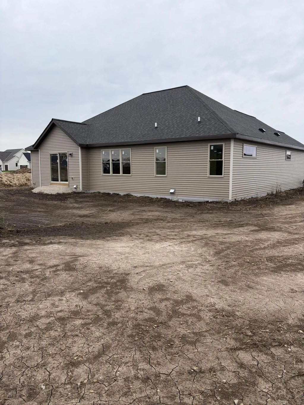 1236 Wild Rye Ln, Oconomowoc