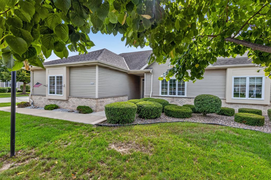 5333 S Butterfield Way, Greenfield