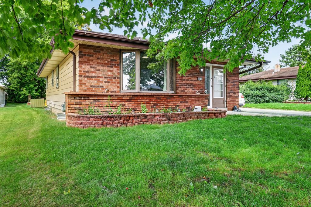 5314 W Allerton Ave, Greenfield