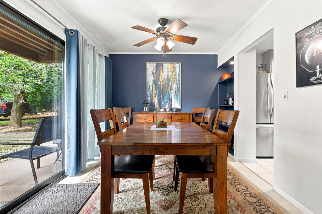 2440 W Good Hope Rd 46, Glendale