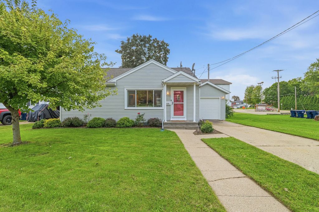 308 Main St, Horicon