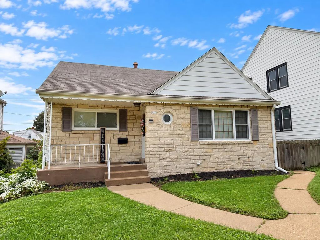 3026 S 41st St, Milwaukee
