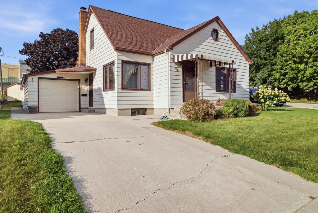 300 St Rose Ave, Fredonia