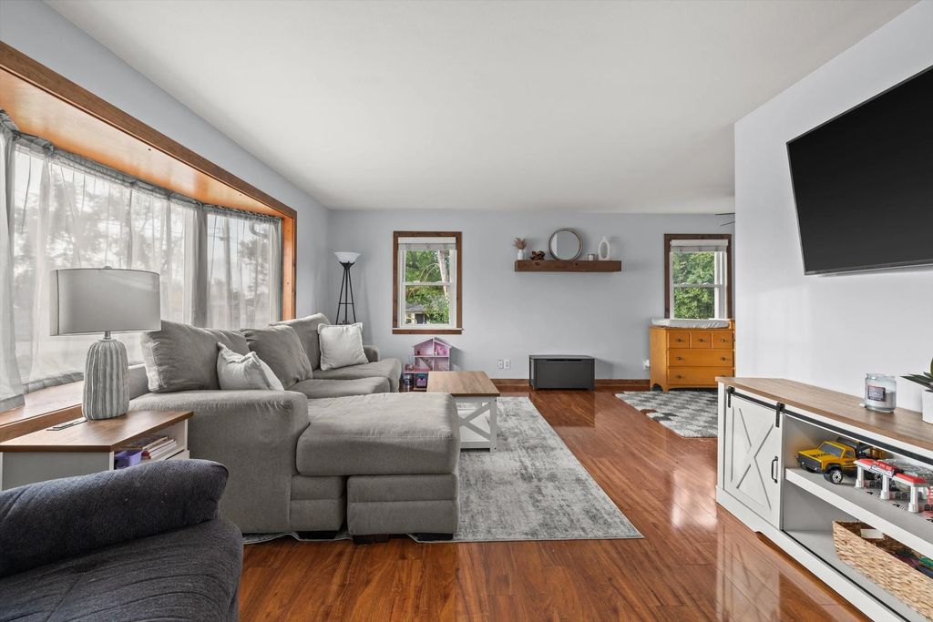 N3433 Walnut Rd, Geneva