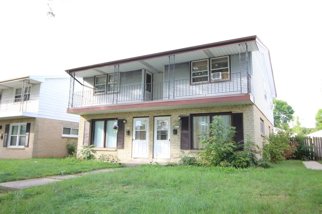 8569 W Appleton Ave 8571, Milwaukee