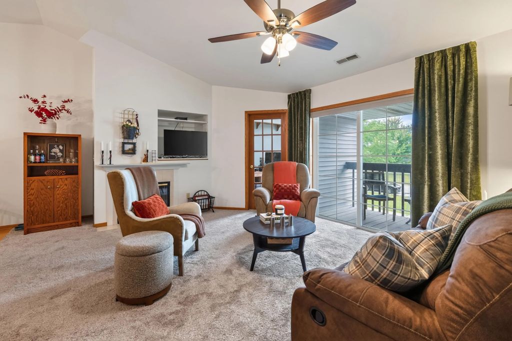 401 W Aspen Dr 1, Oak Creek