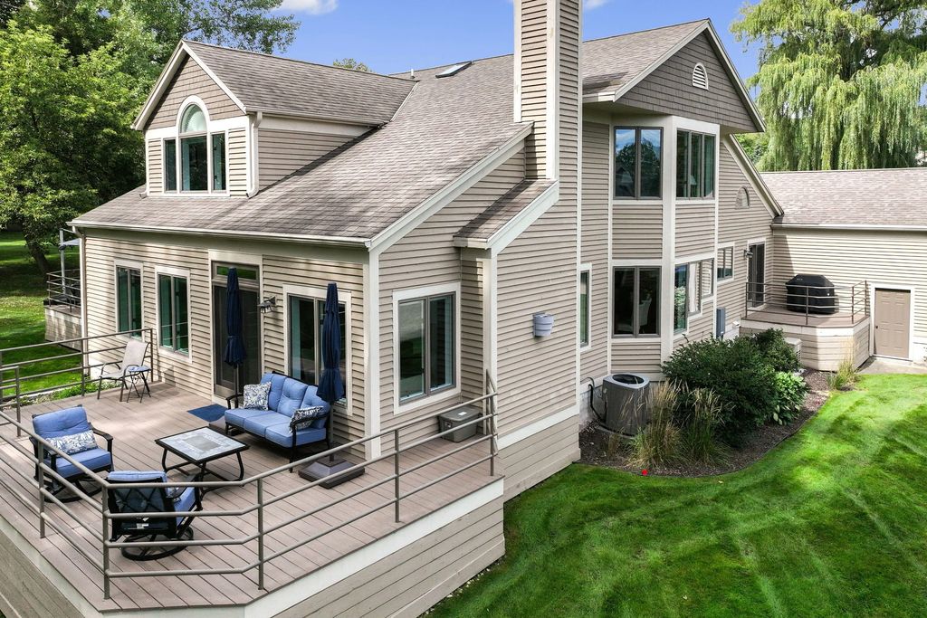W304n2358 N Westwind Dr 5c, Delafield