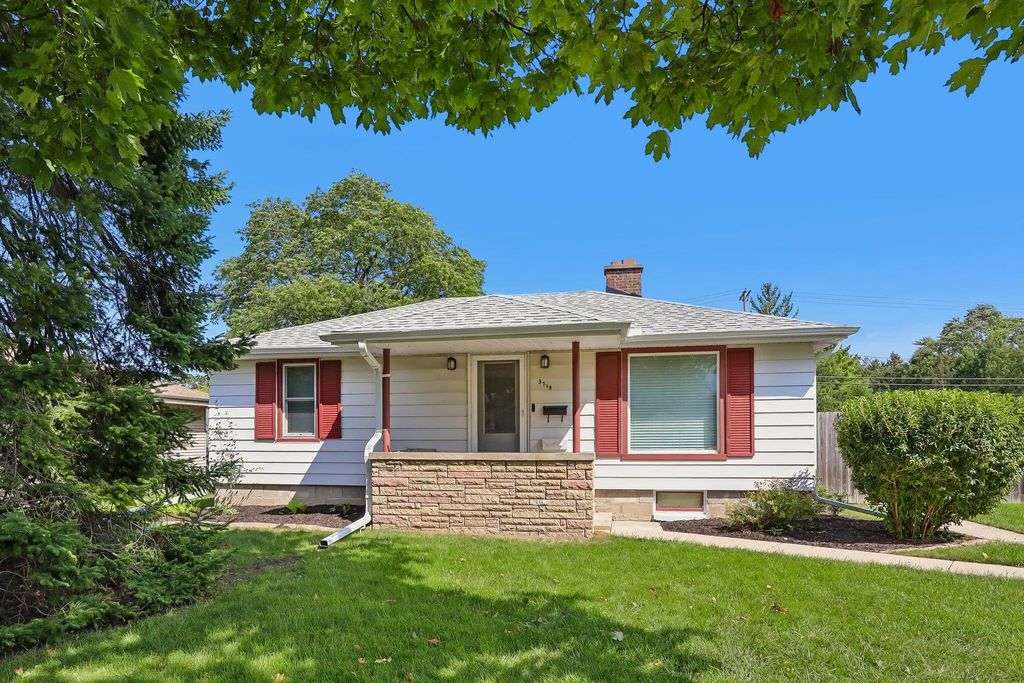 3718 S 85th St, Milwaukee