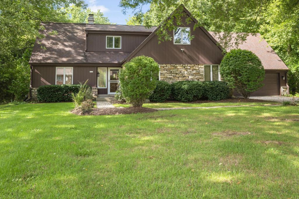 2515 W Wending Dr, Glendale