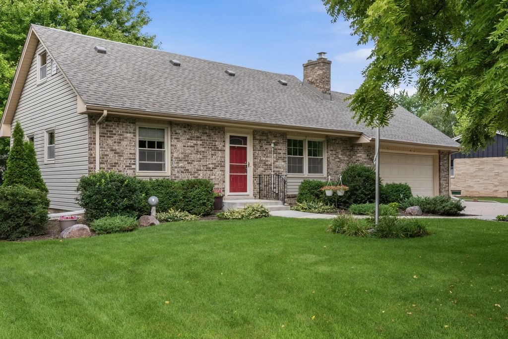 4328 Pennington Ln, Mount Pleasant