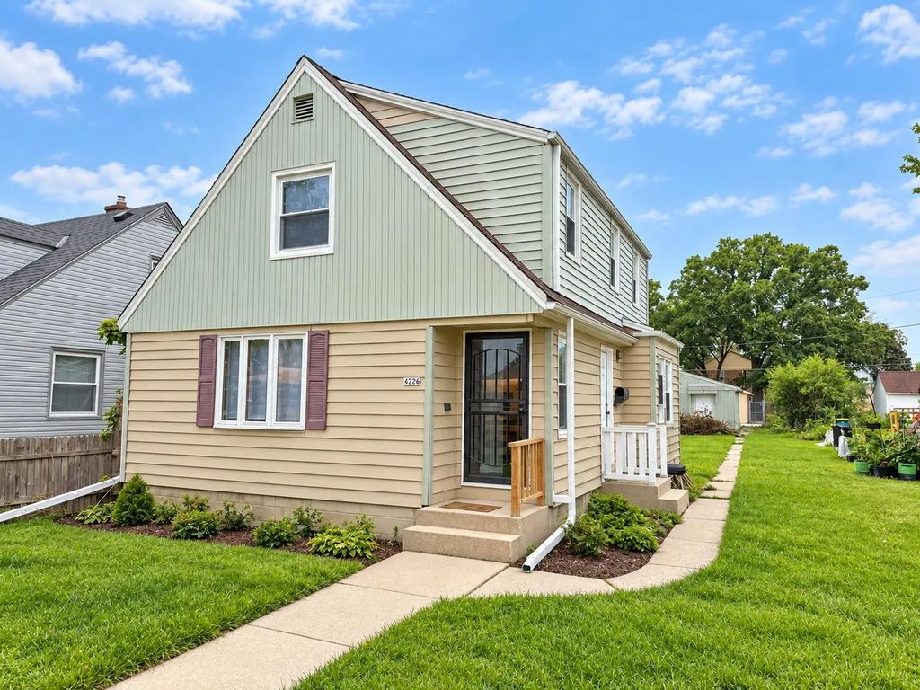 4226 W Courtland Ave, Milwaukee