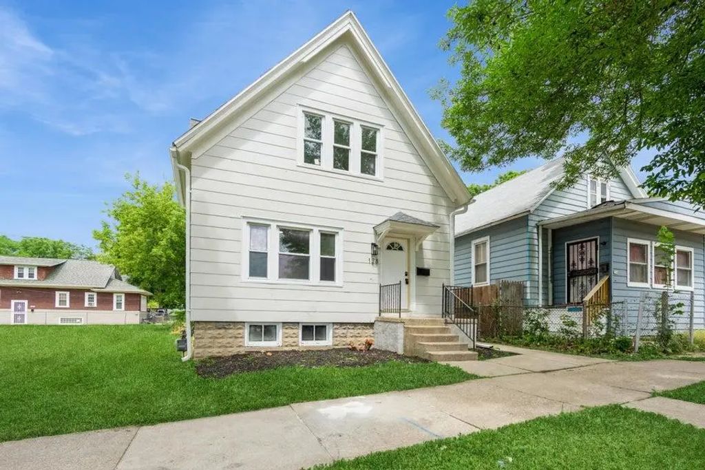 128 W Hadley St, Milwaukee
