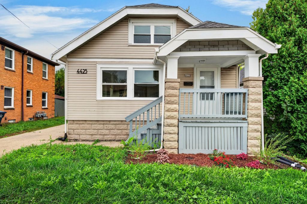 4425 W Hampton Ave, Milwaukee